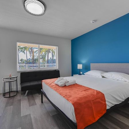 Amazing Balcony Studio At The Beach With Parking -M44 Hollywood Exteriör bild