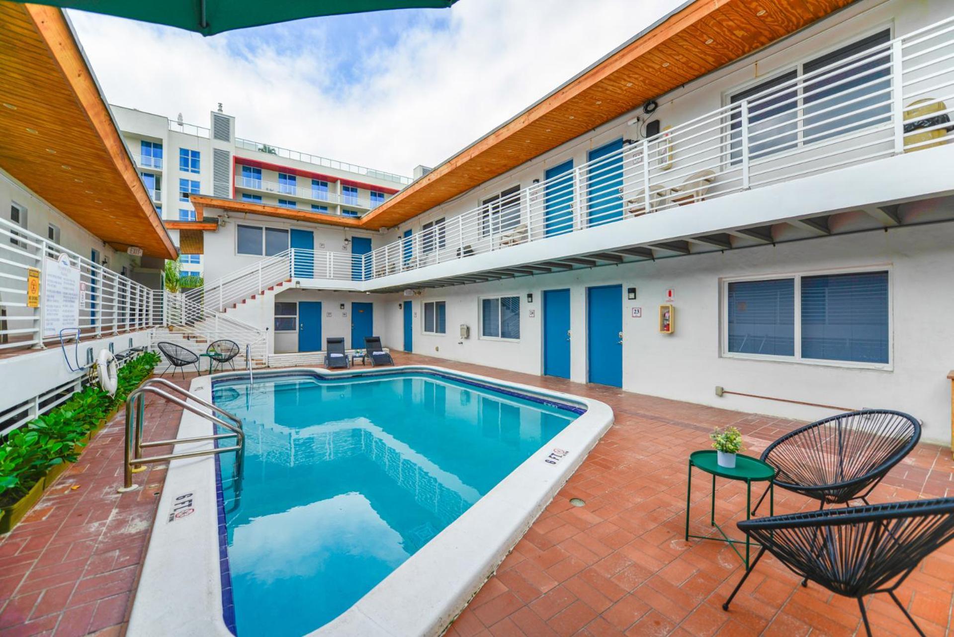 Amazing Balcony Studio At The Beach With Parking -M44 Hollywood Exteriör bild
